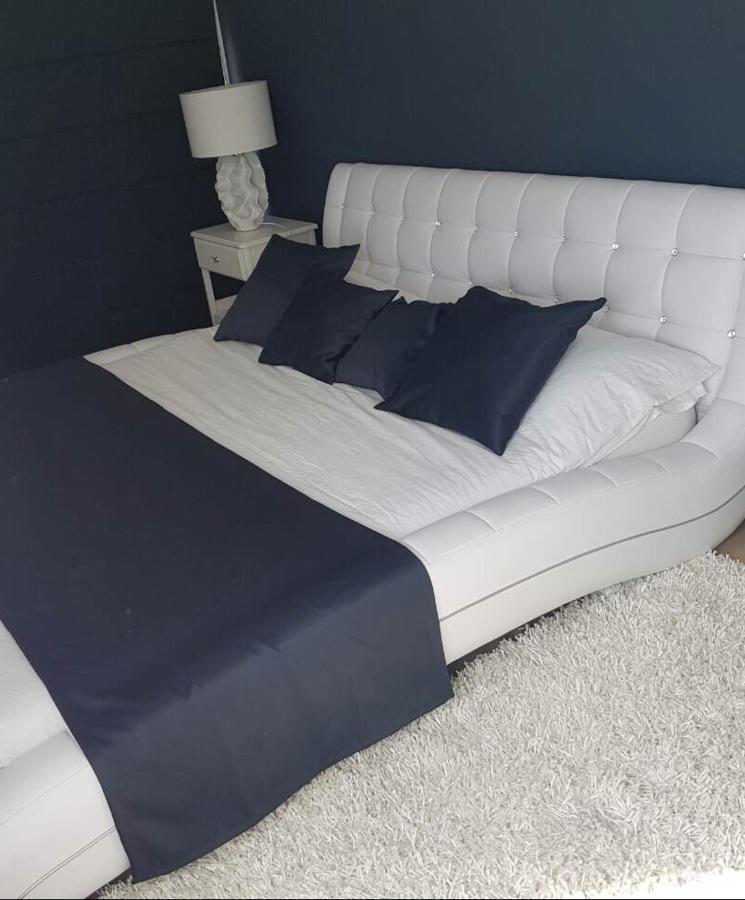 Apartments Christine Umag Luaran gambar