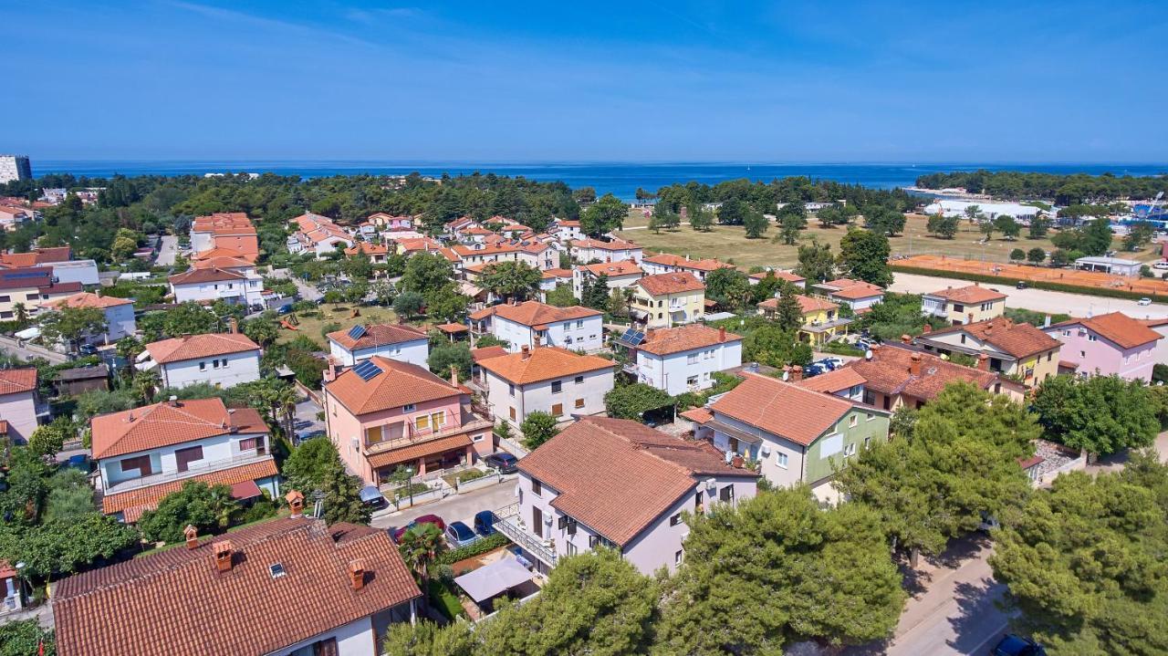 Apartments Christine Umag Luaran gambar